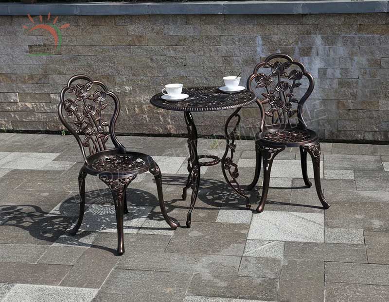 Outdoor Swivel Chair and Table Set Cast Aluminium Garden Furniture