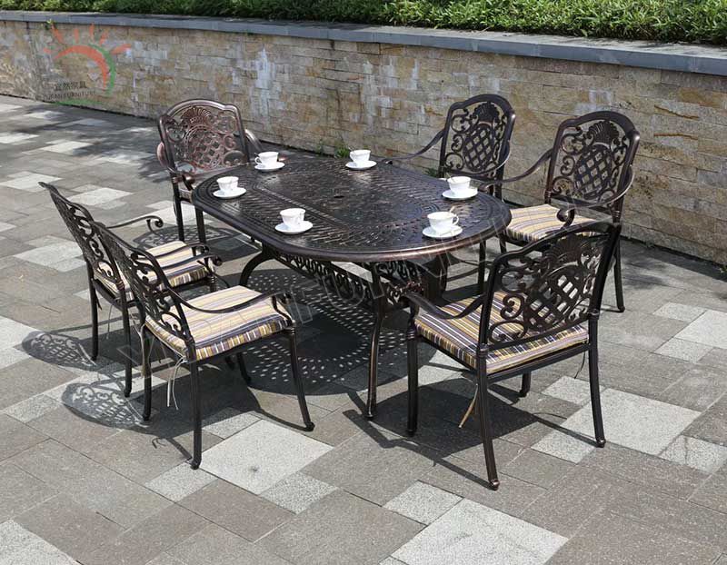 Modern Patio Table and Chair Cast Aluminum Garden Set for Restaurant