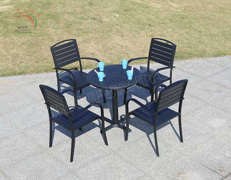 Plastic Wood Top Modern Square Aluminum Outdoor Dining Tables with Chairs