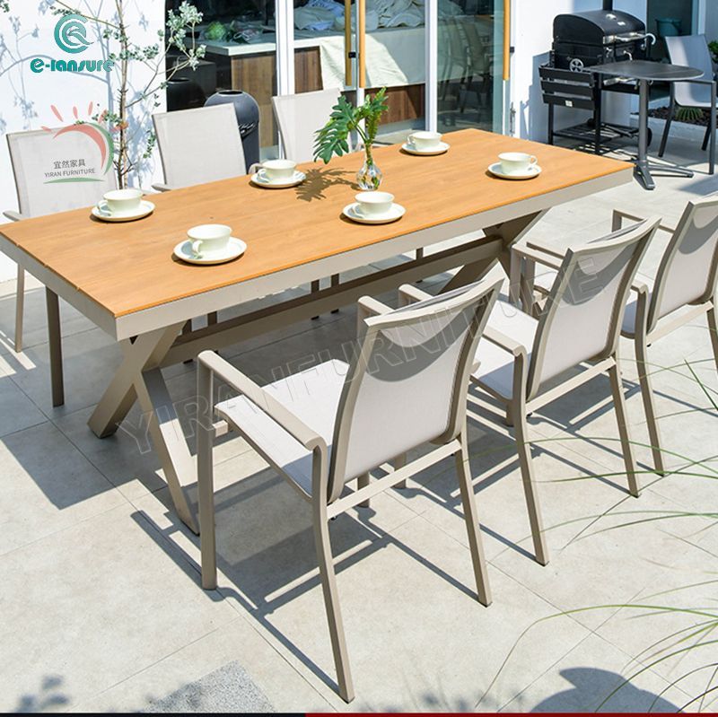 Customizable Waterproof and Durable Outdoor Dining Table and Chair Furniture Set