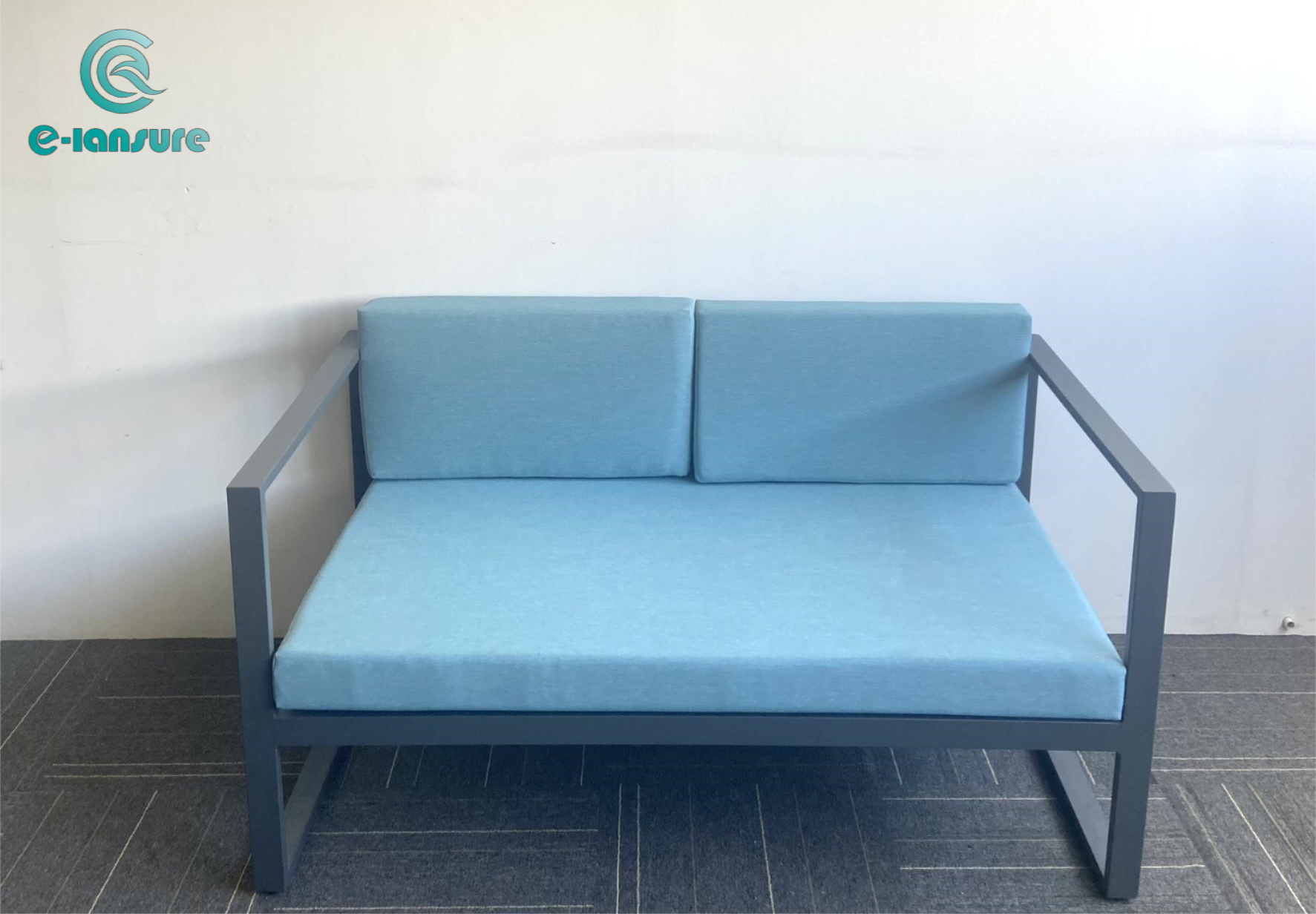 Customized outdoor furniture aluminum frame love set sofa with cusion