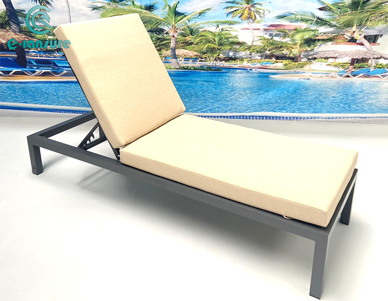 Black aluminum frame with cushion adjustable hotel pool outdoor furniture Folding aluminum chair Casual beach lounge chair.The ingredients are pure and simple, mild and non-irritating, alcohol-free, fragrance-free, fluorescent agent-free, formaldehyde-fre