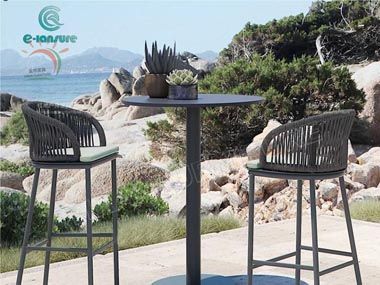 Tips To Buy Outdoor Bar Furniture