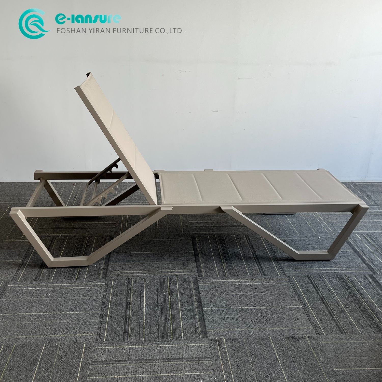 Wholesale Hot Sale Outdoor Furniture Aluminum Frame Sun Loungers Pool Garden Patio Villa Hotel Resort Furniture