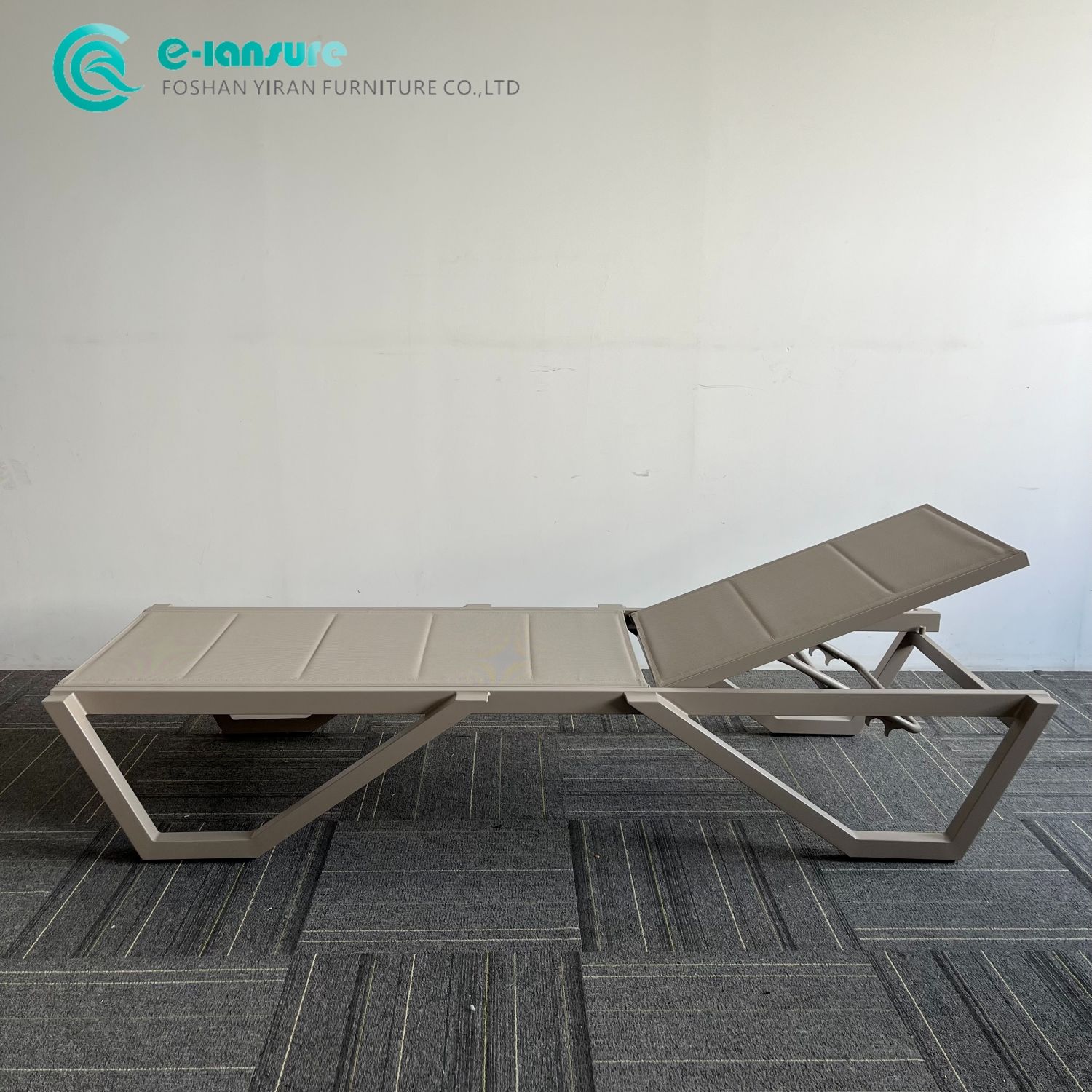 Wholesale Hot Sale Outdoor Furniture Aluminum Frame Sun Loungers Pool Garden Patio Villa Hotel Resort Furniture