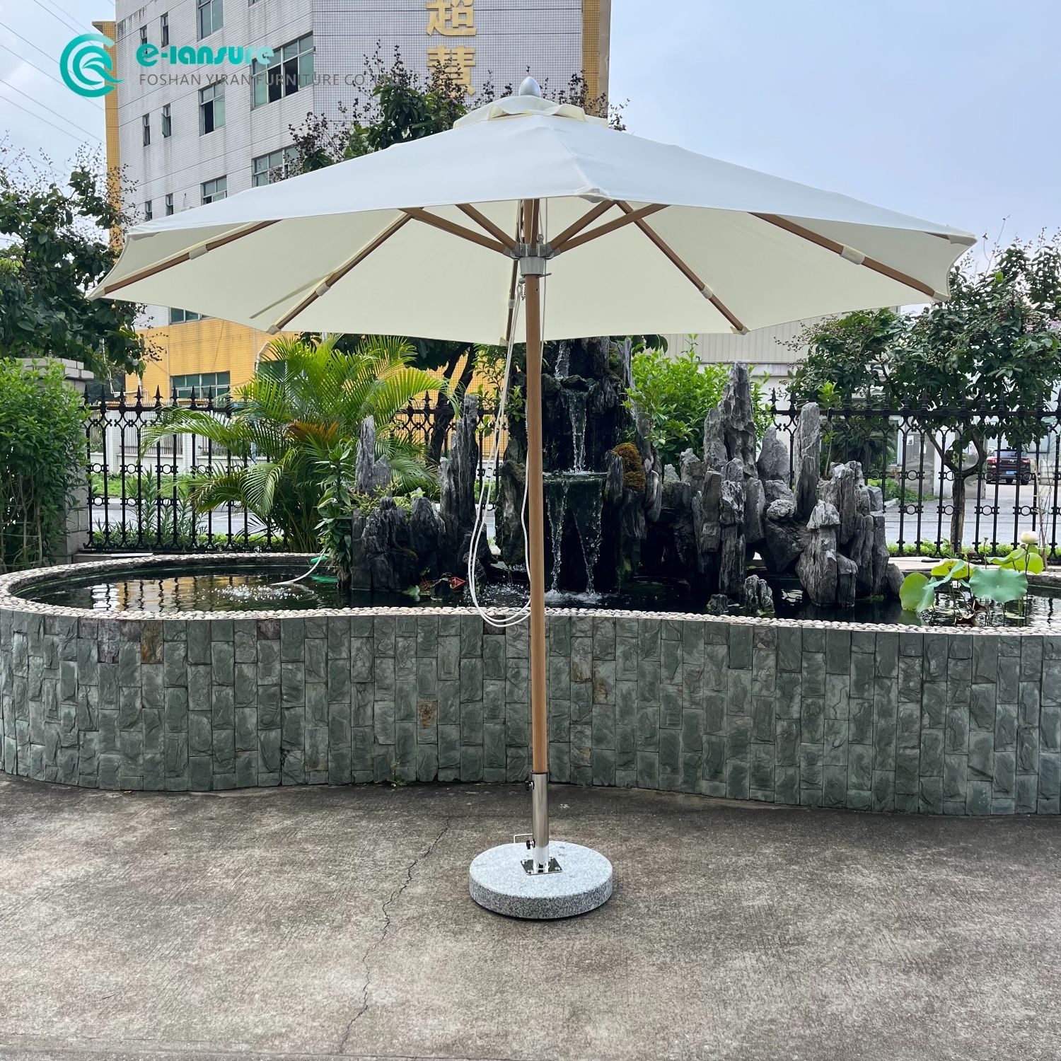Wholesale Outdoor 3 Meters Round Umbrella Aluminum Frame with Wooden Color Sunshade with Marble Base Beach Poolside