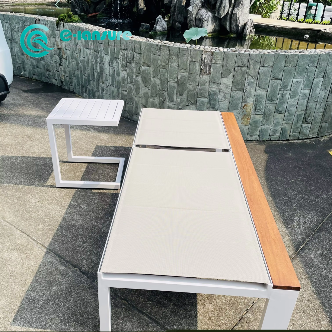 Durable Aluminum and Teak Wood Sun Lounger Set Casual Outdoor Furniture