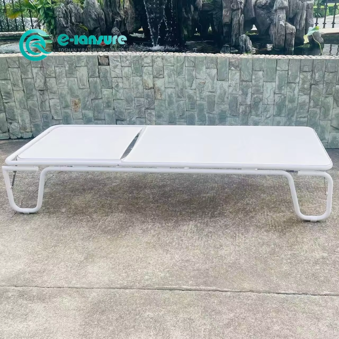 Elegant Outdoor Casual Furniture All-Weather Aluminum Sun Lounger Crafted with Waterproof Fabric