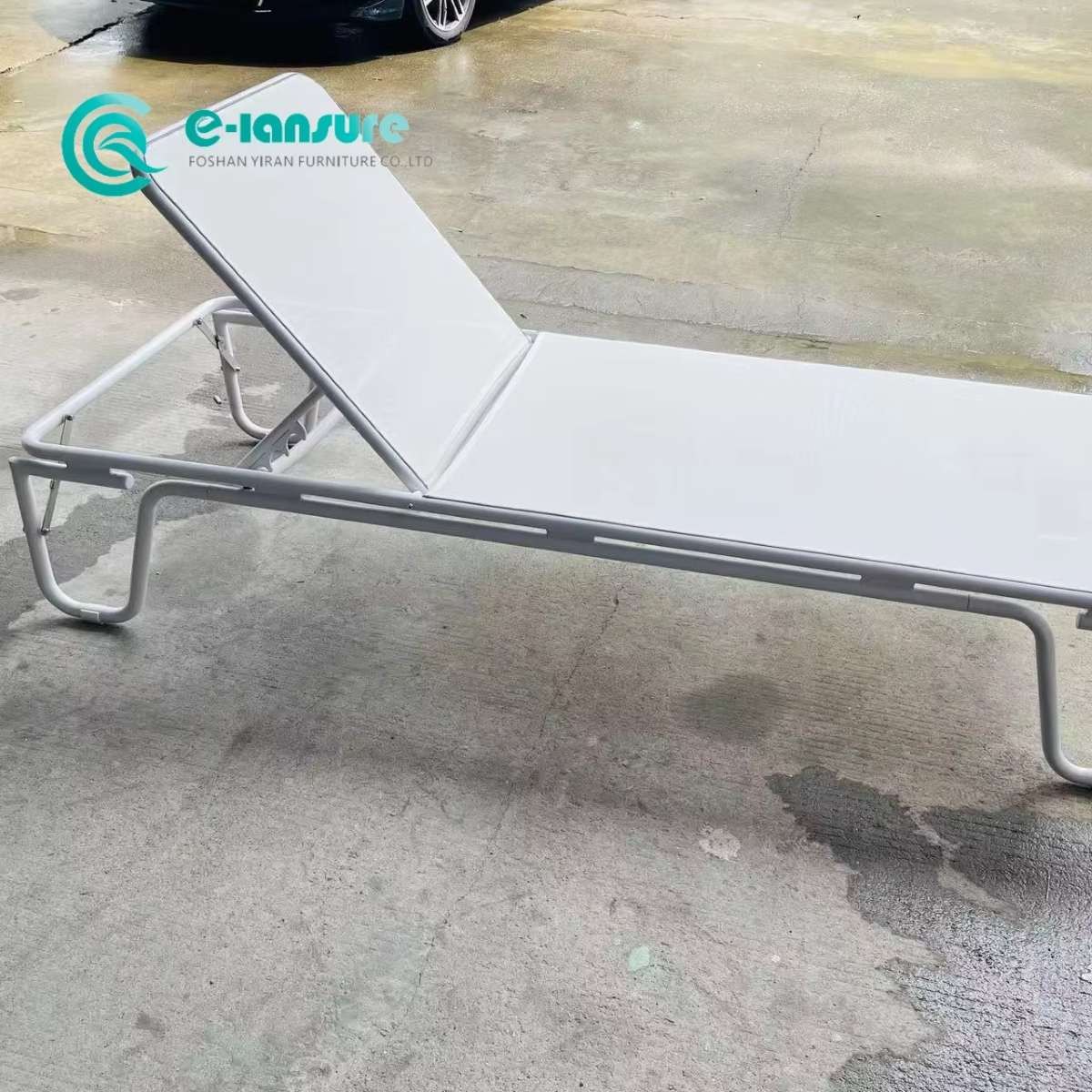 Elegant Outdoor Casual Furniture All-Weather Aluminum Sun Lounger Crafted with Waterproof Fabric