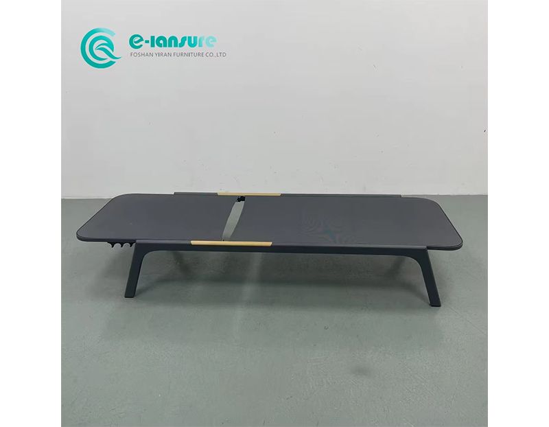 Modern Elegant Outdoor Sun Lounger  Aluminum Frame with Solid Natural Wood Armrests Chaise Lounge for Hotel Poolside Patios