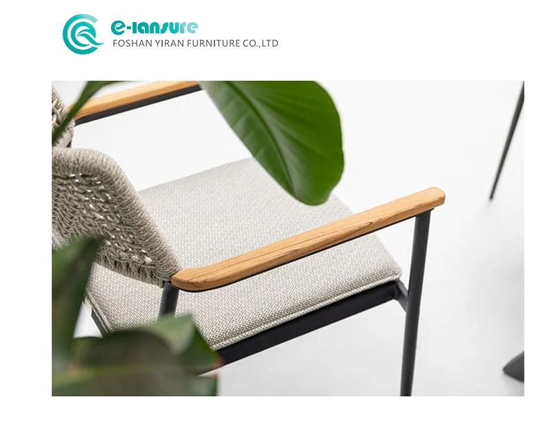 High-Quality Modern Outdoor Dining Set for Patio Durable Aluminum Comfortable Seating for Garden