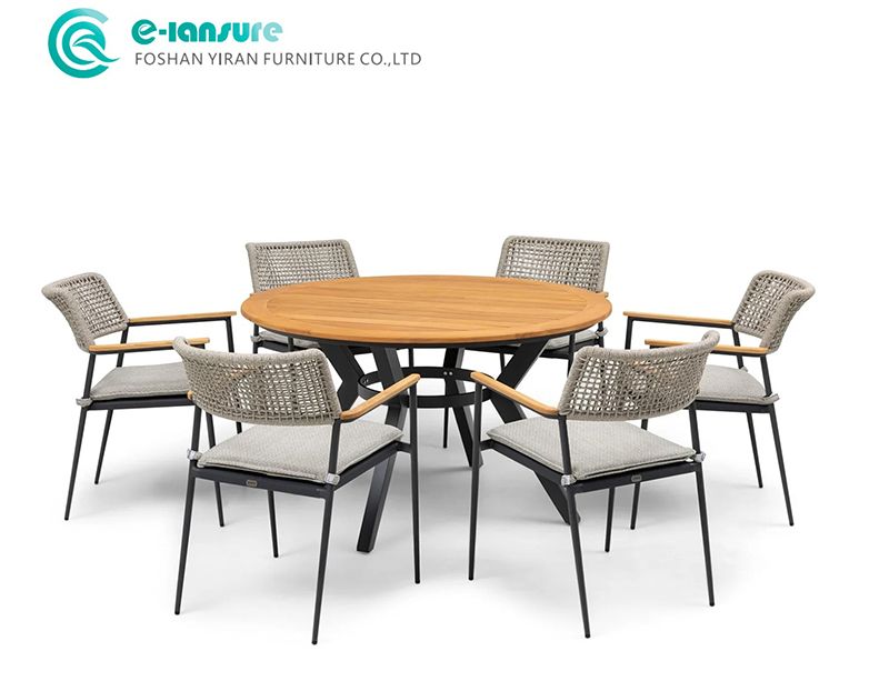 High-Quality Modern Outdoor Dining Set for Patio Durable Aluminum Comfortable Seating for Garden