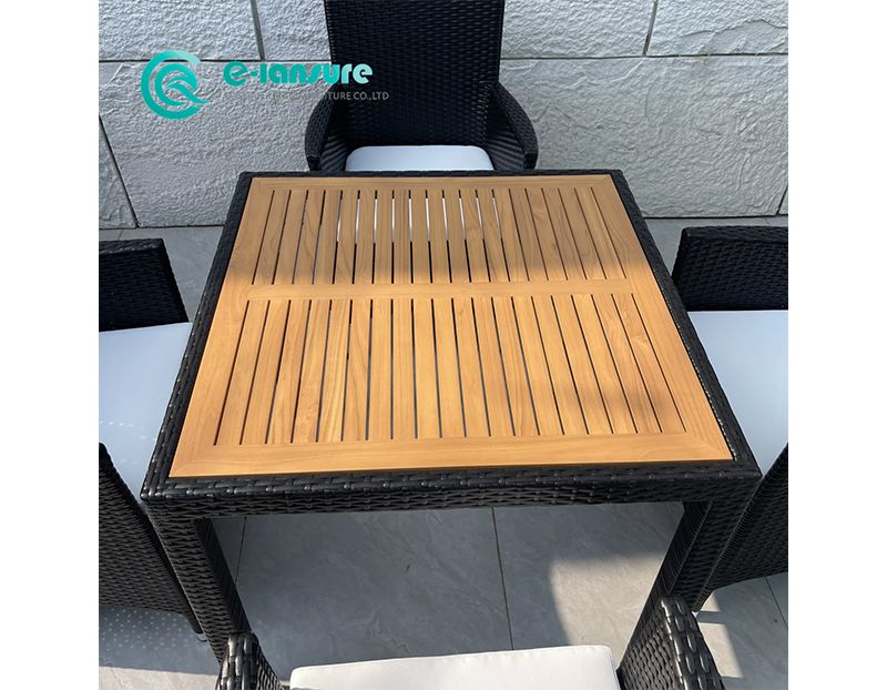 Factory Wholesale Outdoor Dining Furniture Woven PE Rattan Dining Chair and Teak Wood Tabletop Dining Set for Garden