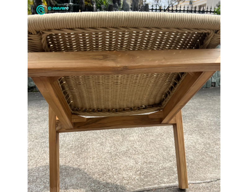 Retro Classic Outdoor Durable Teak Wood Frame with Woven Rattan Design Garden Leisure Chair for Villa Courtyard