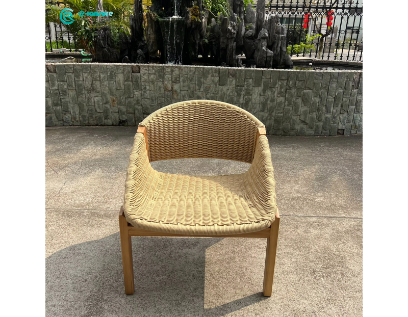 Retro Classic Outdoor Durable Teak Wood Frame with Woven Rattan Design Garden Leisure Chair for Villa Courtyard