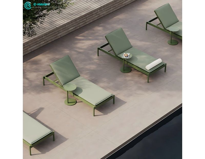 Casual Design Outdoor Sun Lounger Aluminum Frame with Waterproof Waterproof Cushion Furniture