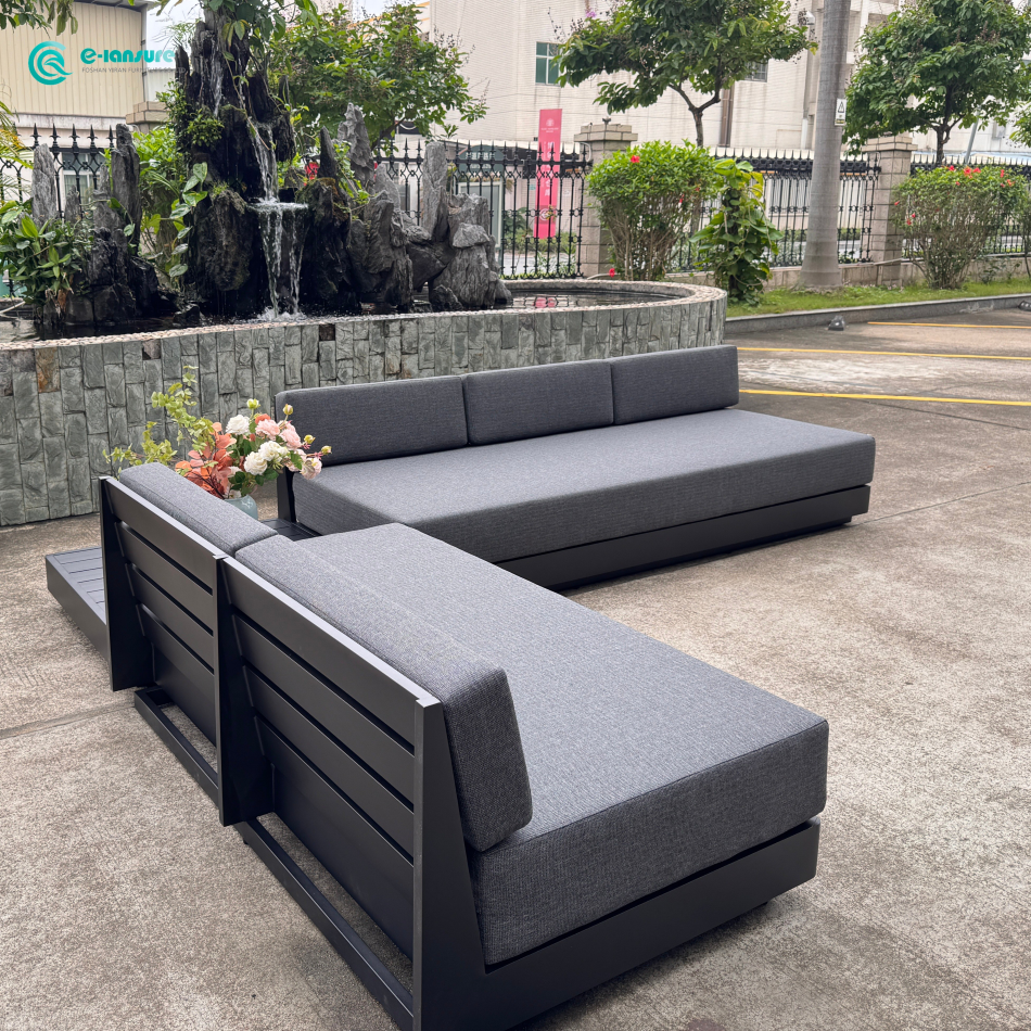 Minimalist Outdoor Furniture Durable Aluminum Frame Outdoor Sectional Sofa Set Waterproof Garden Sofa Seating