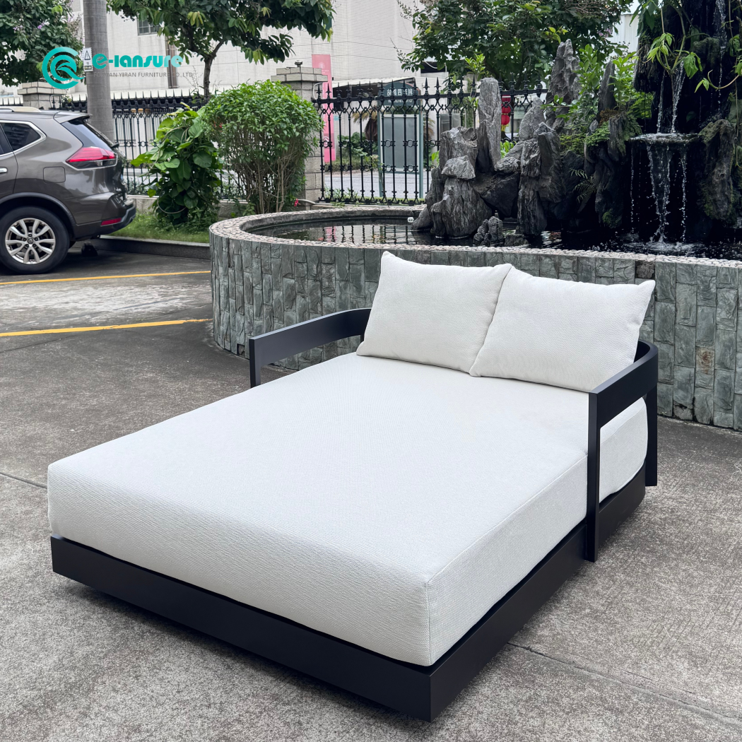 Leisure Outdoor Furniture Aluminum Frame Double Daybed Sun Lounger Sunbed Relaxing for Resort Hotel