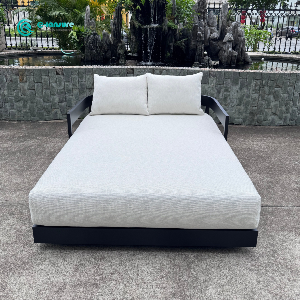 Leisure Outdoor Furniture Aluminum Frame Double Daybed Sun Lounger Sunbed Relaxing for Resort Hotel